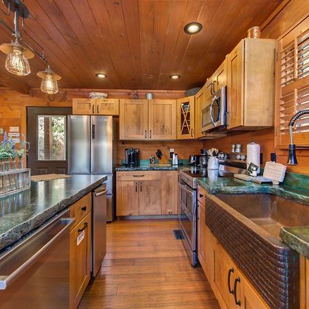 The Buckhorn By Stony Brook Cabins Gatlinburg Exteriör bild