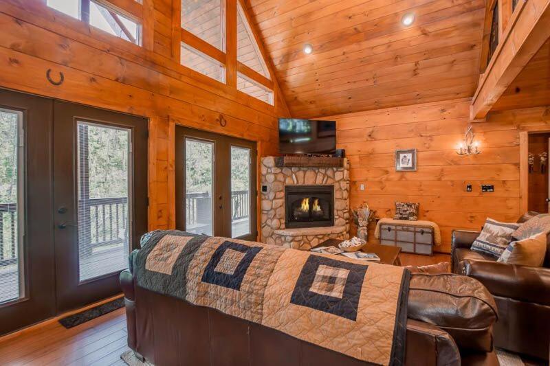 The Buckhorn By Stony Brook Cabins Gatlinburg Exteriör bild