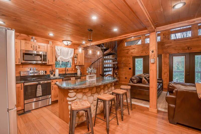 The Buckhorn By Stony Brook Cabins Gatlinburg Exteriör bild