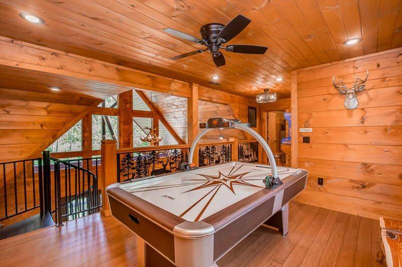 The Buckhorn By Stony Brook Cabins Gatlinburg Exteriör bild